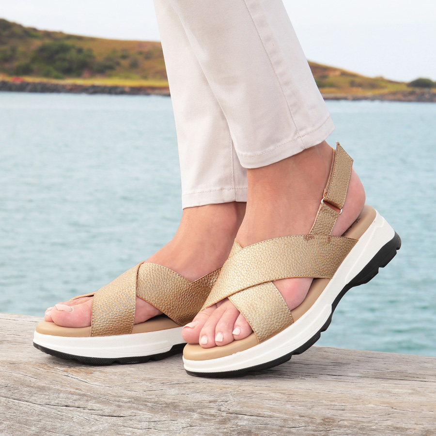 Crossover Sandals - Innovations