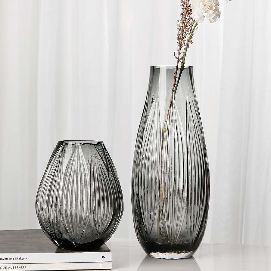 Elegant Vase Set Innovations